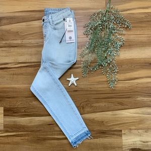 NWT! Element Women’s High Waist Skinny Cropped Jeans, Size 24